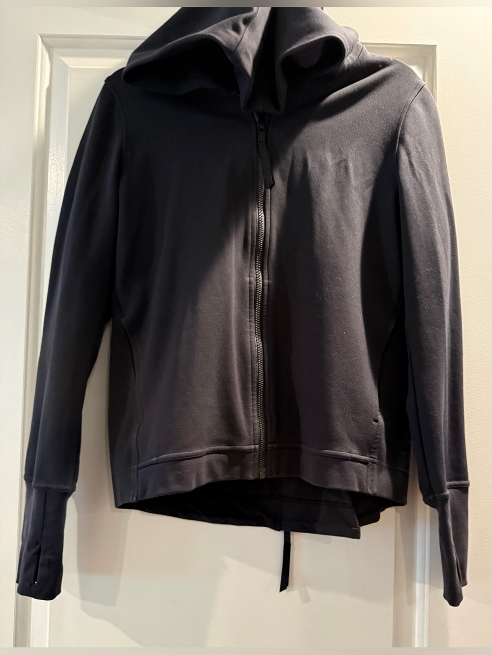 Lululemon Black Zip-Up Hooded Jacket sz 8